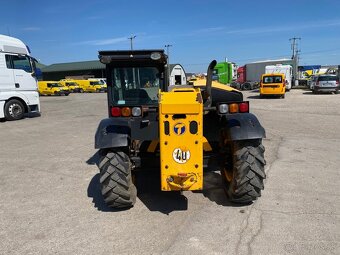 JCB 2015 4x4 čelný nakladač VIN 216 - 8