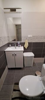 Kompletne prerobený 2,5 izbový byt s balkónom - 8