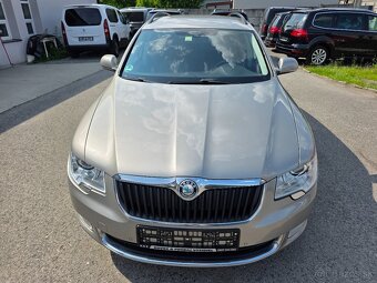 ŠKODA SUPERB COMBI 2.0 CRTDI 103KW ELEGANCE - 8
