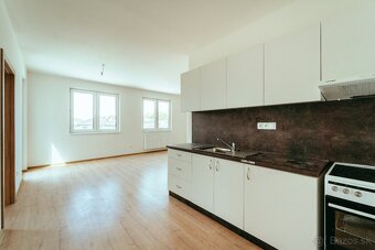 Novostavba, projekt "ZA ŠKOLOU" Smolinské - 8