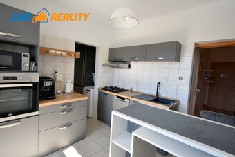 Na predaj zariadený 3-izbový byt s loggiou v Martine – Priek - 8