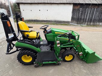 John deere 1025r - 8