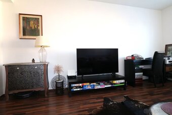 Predaj 2 izbový byt 70m2 s balkónom v starej časti Žiliny - 8