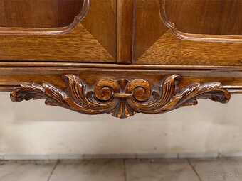 Starožitný bufet Chippendale - 8