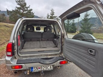 Suzuki Grand Vitara XL7 2.0HDi - 8