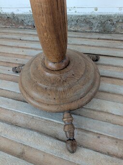 Stojanový vešiak - 8