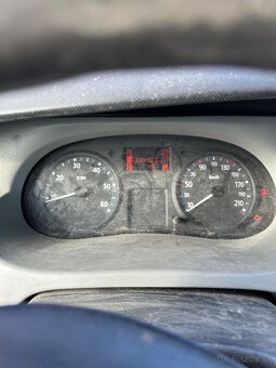 Renault Trafic 2.5 dCi, manuál, 2008 – STK do 09/2026 - 8