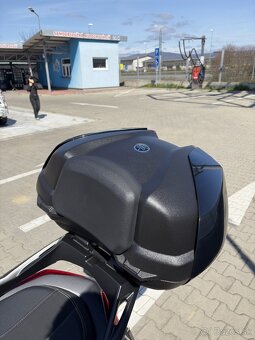 Skúter Yamaha XMAX 300 (20,6 kW) - 8