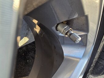 Letne kolesa Hyundai Santa Fe 5x114,3 r19 235/55 r19 - 8