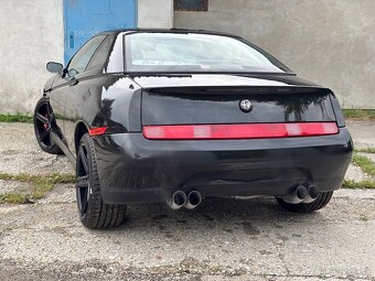 Alfa romeo gtv 2.0 16v twin spark - 8