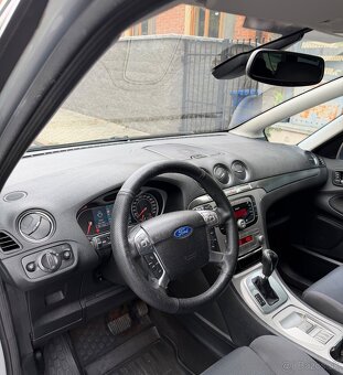 FORD SMAX 2.0 TDCI / AUTOMAT / PLNÁ VÝBAVA / PRVÝ MAJITEĽ - 8