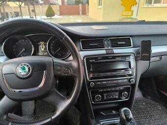 Škoda Superb - 8