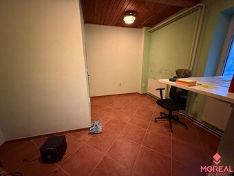 Veľký rodinný dom Podhradie - 8