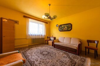 ZNÍŽENÁ CENA RODINNÝ DOM V PREŠOVE S VEĽKÝM POZEMKOM - 8