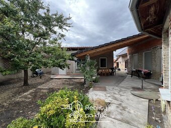 Na predaj dva rodinné domy nachádzajúce sa na jednom pozemku - 8