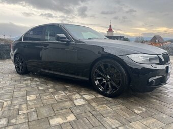 Predám BMW E90 320d – 120 kW - 8