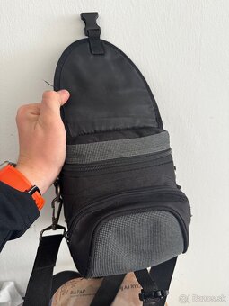 Predám tašku na fotoaparát EVG - 8