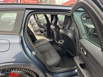 Volvo V60 D3 Momentum - 8