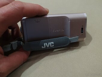 Kmera JVC GZ-V590-N - 8