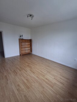 Prenajom 2 izboveho bytu - 8