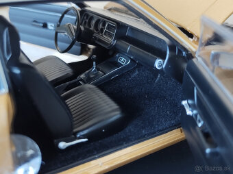 1:18 Touring - 8