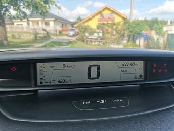 Citroen c4 - 8