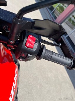 Suzuki Vstrom 1050 - 8