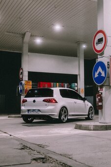 Golf 7 R 2.0TSI 4x4 - 8