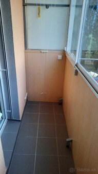 Na predaj 3-izbový byt - 8