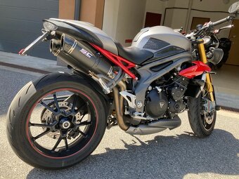TRIUMPH Speed triple 1050R 2017 - 8