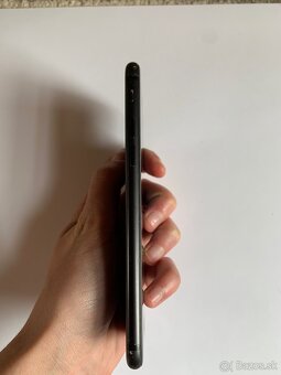 iPhone 7 - 8