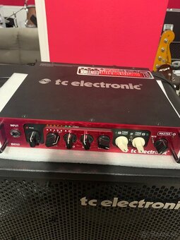 BASSOVÝ APARÁT TC ELECTRONIC - 8