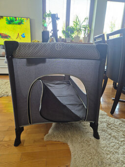 Polohovatelna cestovna postielka + prislusenstvo - 8