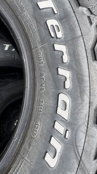BF Goodrich All-Terrain T/A 265/75R16 - 8
