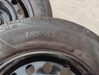 Predám sadu zimných pneu na diskoch 185/65 R15 T - 8