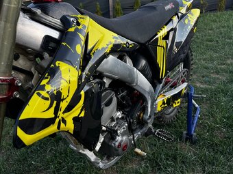 Suzuki RM-Z 250 2012 – Žihadlo na dvoch kolesách - 8