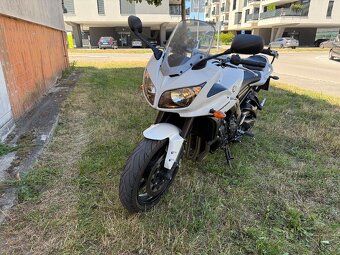 Yamaha Fazer 1000 - 8