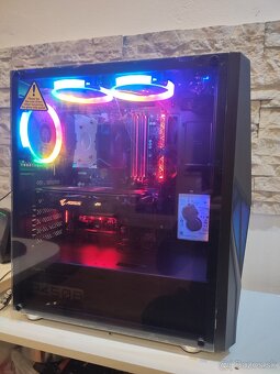 Predám počítač Gigabyte Aorus AX370 - 8