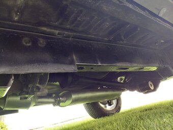 Jeep Cherokee - 8