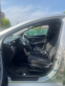predám hyundai i30 (2012) - 8