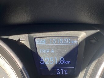 Hyundai i30 1.4 Benzín - 8