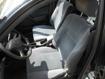 Rozpredám Toyota Carina E 2,0 98kw 1994 - 8