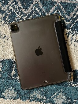 Apple iPad Pro 11" M1 128 GB + Apple Pencil + obaly - 8