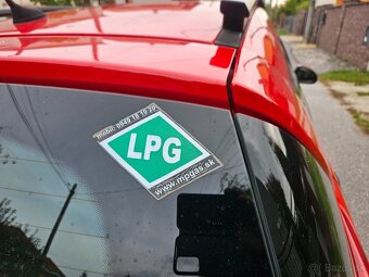 Peugeot 207 sw 1.4i+plyn - 8