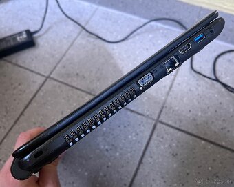 Acer Aspire / Celeron 2955U / 4GB RAM / 120GB SSD / 15.6" - 8