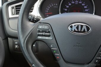 KIA Cee’d 1.4 CVVT, SR voz, 1. maj, Serv. história - 8
