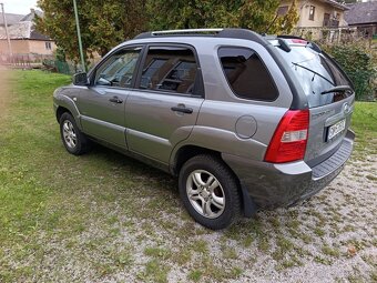 Predám SUV Kia Sportage CRDI 4x4 4wd - 8