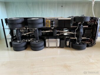 Mercedes Arocs 6x6 sklopka - rc model 1:14 - 8