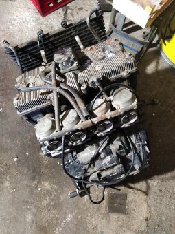 Suzuki gsxf 1100 - 8