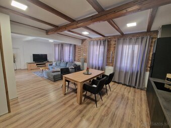 Krásny, moderný, svetlý a zaujímavo riešený dom na predaj - 8